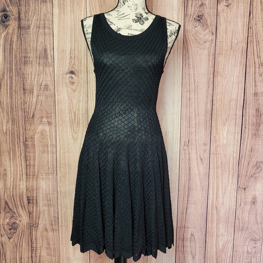VINTAGE Alaรฏa Alaia Paris Black Fit and Flare Knit Dress, Sz 40FR / US 8 - Picture 2 of 16